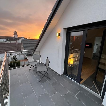 Charmantes Studio-Apartment Im Herzen Von Neureut - Fussbodenheizung, Regendusche, Waschmaschine, Stellplatz Карлсруэ Экстерьер фото