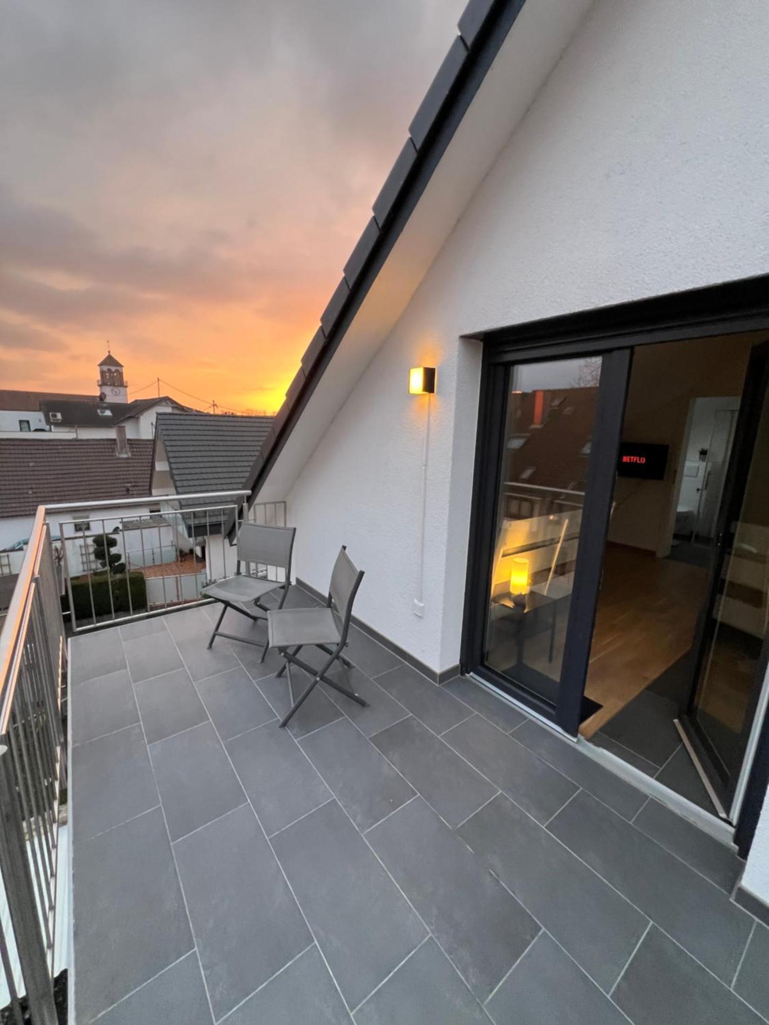 Charmantes Studio-Apartment Im Herzen Von Neureut - Fussbodenheizung, Regendusche, Waschmaschine, Stellplatz Карлсруэ Экстерьер фото